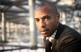 Tiền đạo Thierry Henry tuyên bố giải nghệ
